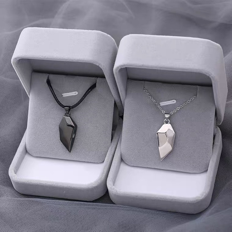   Magnetic Couple Necklace For Lovers Gothic Punk Heart Pendant Necklace For Men Women Necklaces Party Gift Jewelry